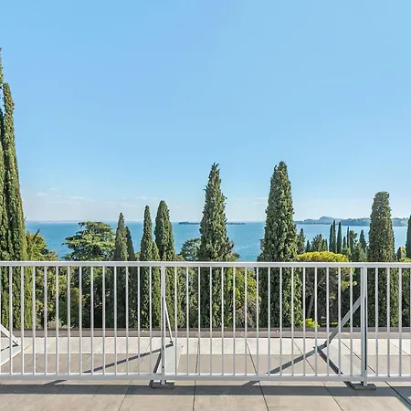 شقة Sonia Studio-pool&balcony Near Vittoriale - Happy