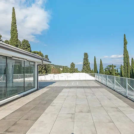 شقة Sonia Studio-pool&balcony Near Vittoriale - Happy