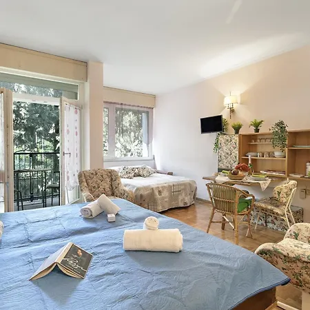 Apartment Sonia Sweet With Shared Pool - Happy *